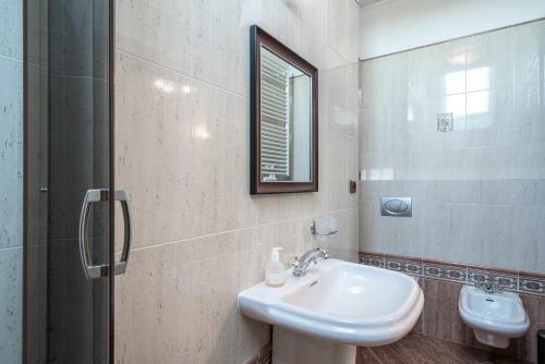 Villa Lakeland Residence