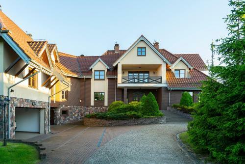 Villa Lakeland Residence