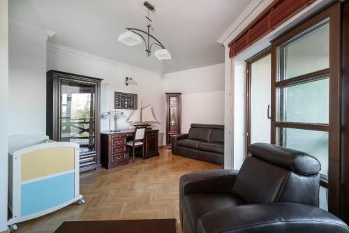 Villa Lakeland Residence