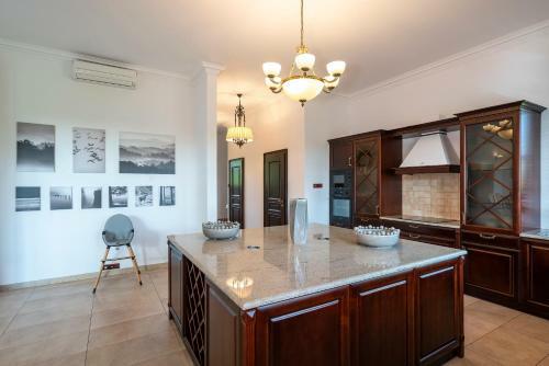 Villa Lakeland Residence