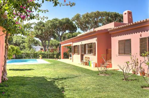 Villa Pitanga House In Vilamoura With Swimming Pool