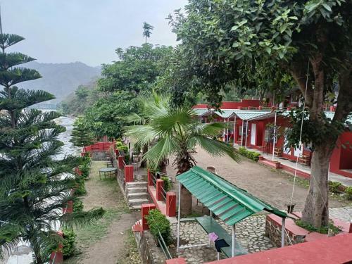 Hotel Mohan Chatti Resort