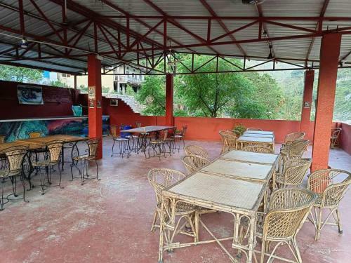Hotel Mohan Chatti Resort