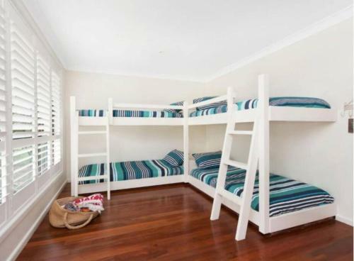 Barefoot Beach House - Walk To The Beach
