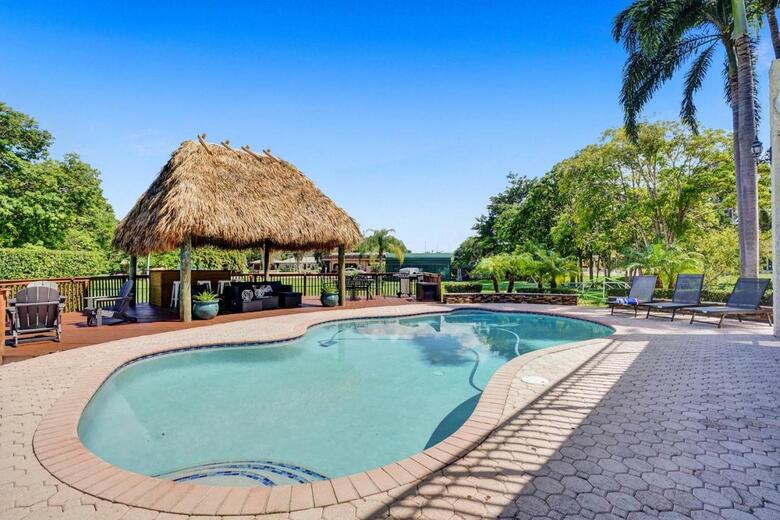 Casa Mila 7br With Private Heated Pool