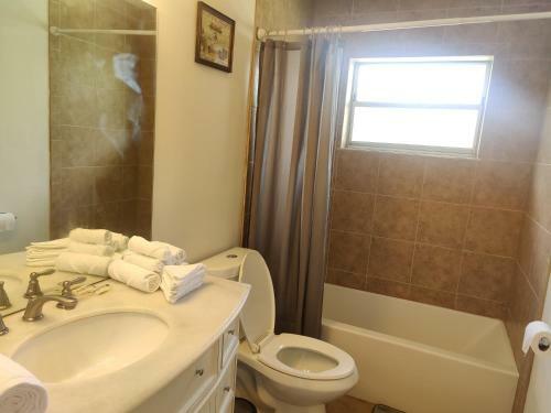 Apartamento Cheerful 3-bedroom Home With Pool