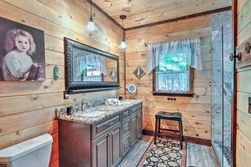 Spacious Blue Ridge Cabin With Private Hot Tub!