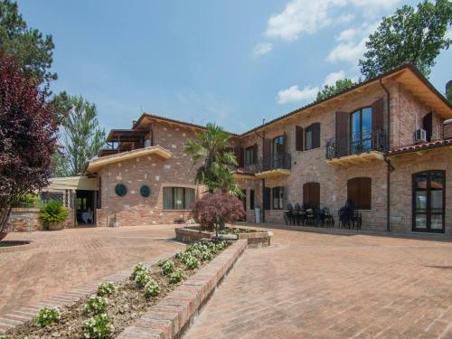 Majestic Villa In Fermignano With Private Pool