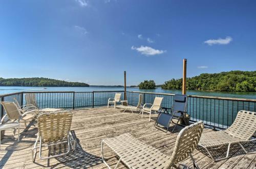 Gainesville Lakefront Retreat With Private Dock