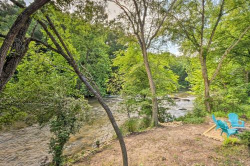 Riverfront Ellijay Home With Game Room And Grill!