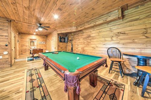 Mineral Bluff Cabin With Hot Tub And Game Room!