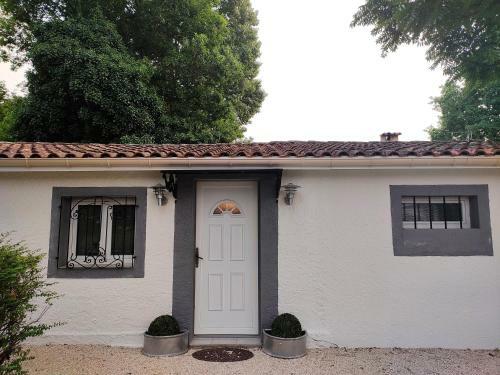 Charmante Maisonnette � 2 Min Du Centre Ville