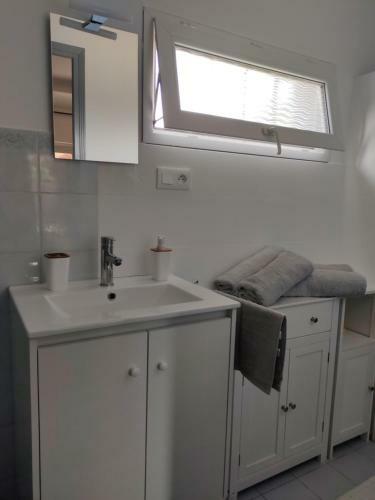 Charmante Maisonnette � 2 Min Du Centre Ville