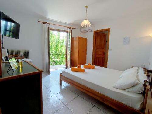 Hostal Antonis Tasios Room