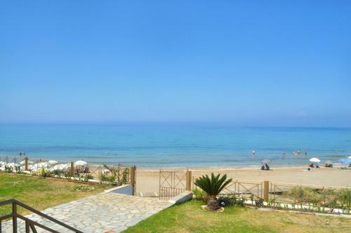 Beachfront Loft Apartment - Agios Gordios, Corfu