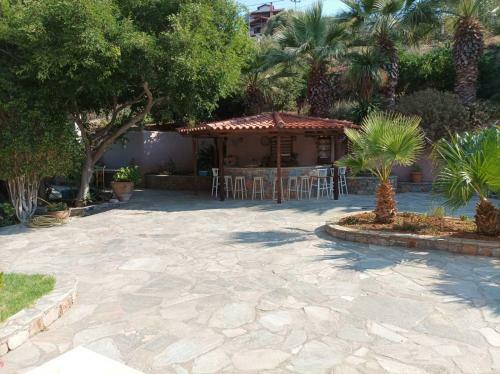 Villa With Gardens And Stunning Views