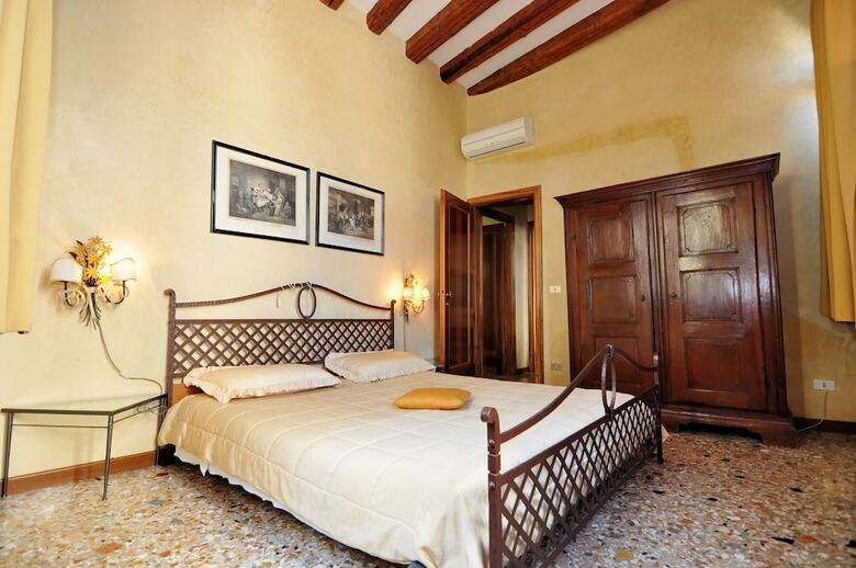 Casa Dei Pittori Venice Apartments
