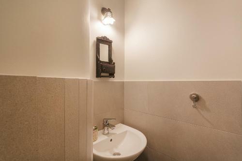 Lomellini Palace Apartments By Wonderful Italy