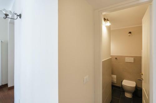 Lomellini Palace Apartments By Wonderful Italy