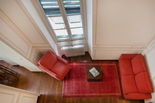 Lomellini Palace Apartments By Wonderful Italy