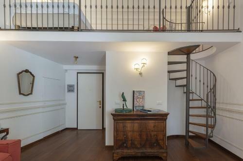 Lomellini Palace Apartments By Wonderful Italy