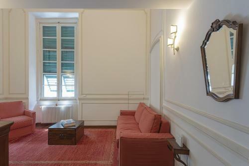 Lomellini Palace Apartments By Wonderful Italy