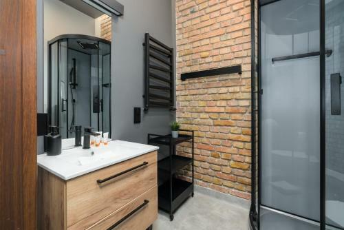Studio Apartment Pozna? City Center By Renters