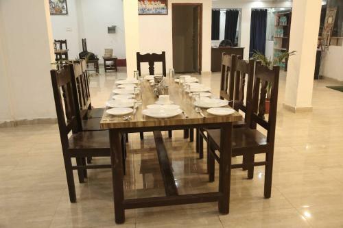 Oyo 90802 Hotel Kailasha