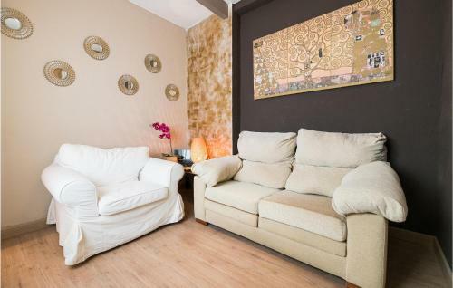 Nice Home In Jerez With Wifi And 8 Bedrooms