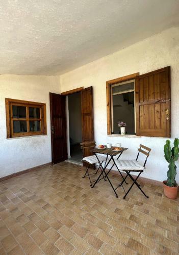 Villa In-experience