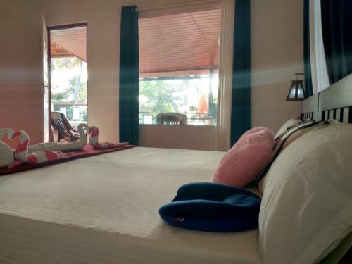 Loveshore Marari