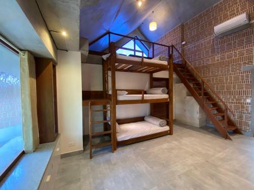 Hotel Ostel In