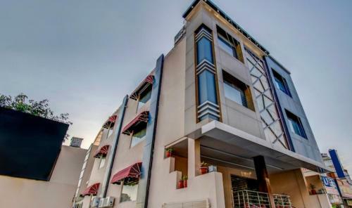 Lrc Hotels & Banquets By Myra Escapades