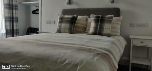 Bed & Breakfast Market Brae Rooms
