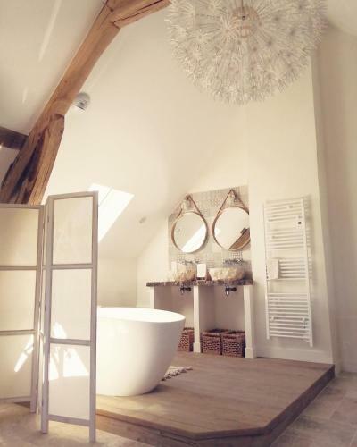 Hostal Chambres D'h�tes L'escale Charmante