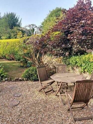 Coastal 4-bed Barn Between Salcombe & Hope Cove