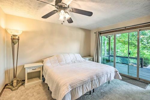 Idyllic Bronston Retreat With Fire Pit And View!