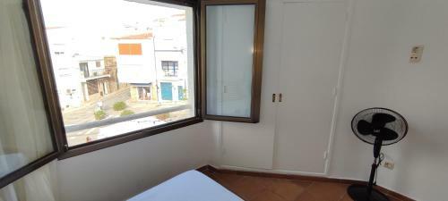 332 House In Llan��