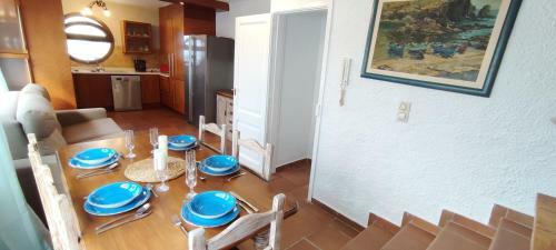 332 House In Llan��