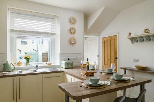 Modern, Light And Airy Townhouse In Llandudno, West Shore