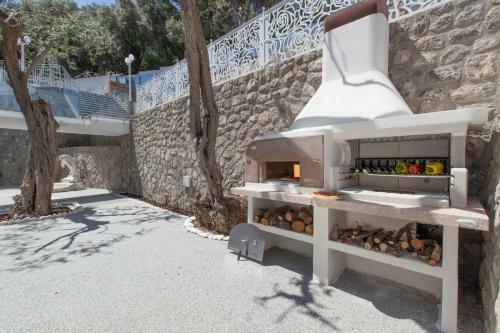 Amore Rentals - Villa Neranyum