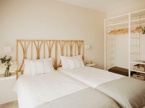 Romantic Holiday Home In Alava With Private Garden