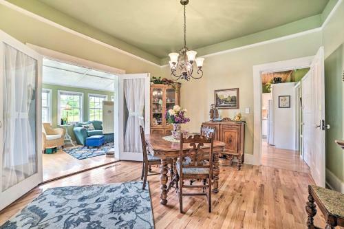 Colorful Lake Huron Home Near Ferry And Beach!
