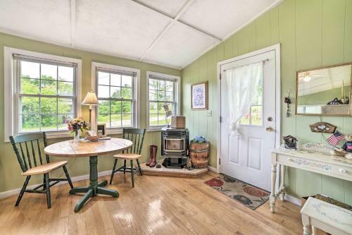 Colorful Lake Huron Home Near Ferry And Beach!