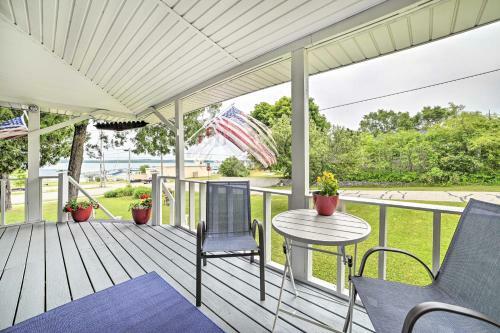 Colorful Lake Huron Home Near Ferry And Beach!