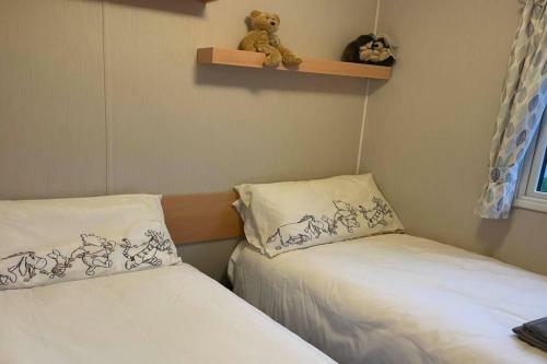 Immaculate 2-bed Sleeps 6 In Pevensey Bay