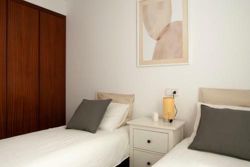 Apart En Complejo Residencial Con Piscina