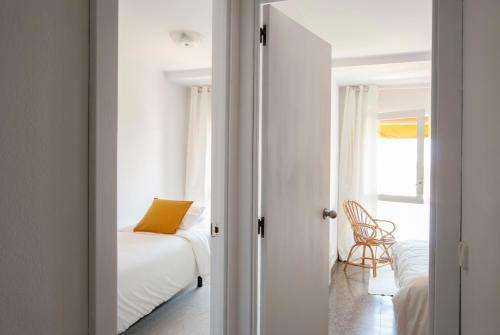 Apart En Complejo Residencial Con Piscina