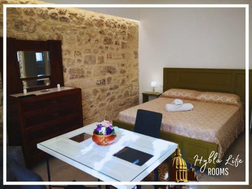 Hostal Hyblaliferooms