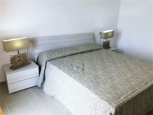 Modern Apartment, A Stone's Throw From The Sea